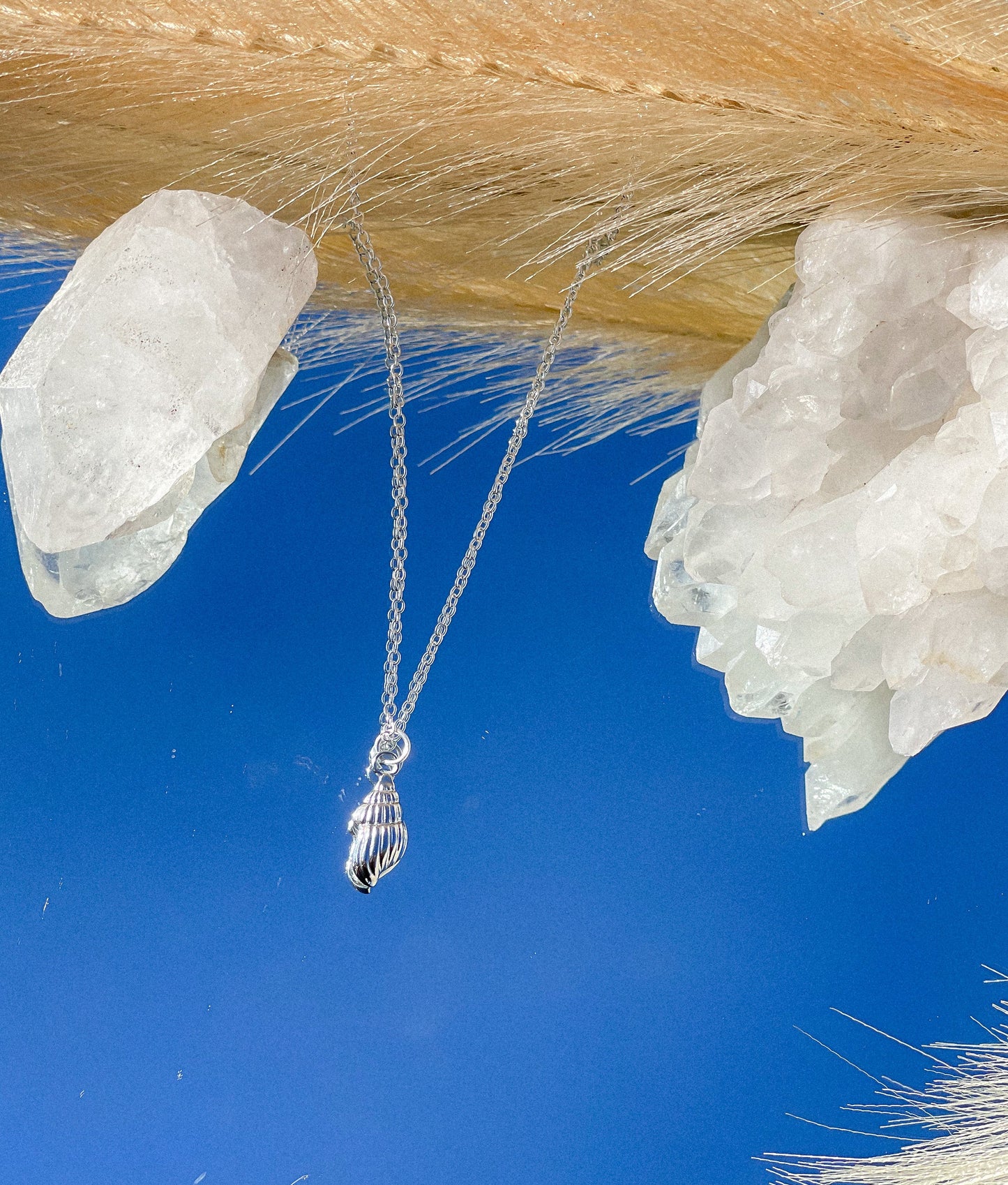 Conch Shell Pendant Necklace